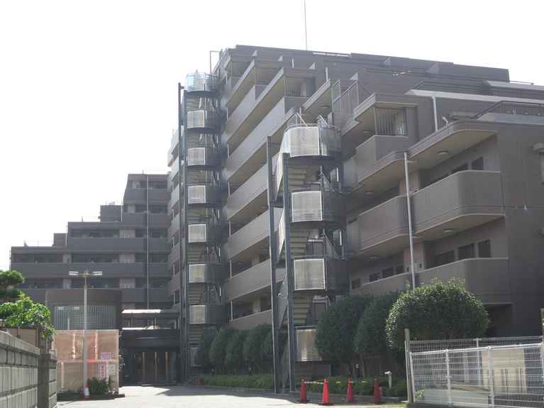 リーベスト薬園台 外観