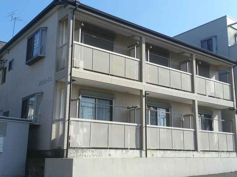アンソレイユ 外観