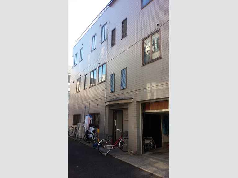 イースト158 外観