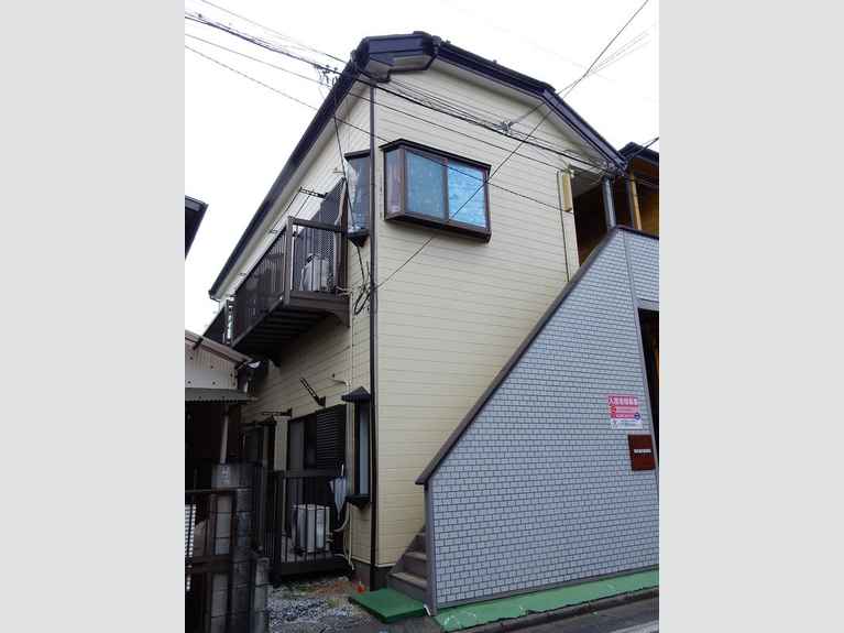 レザヴィ 外観