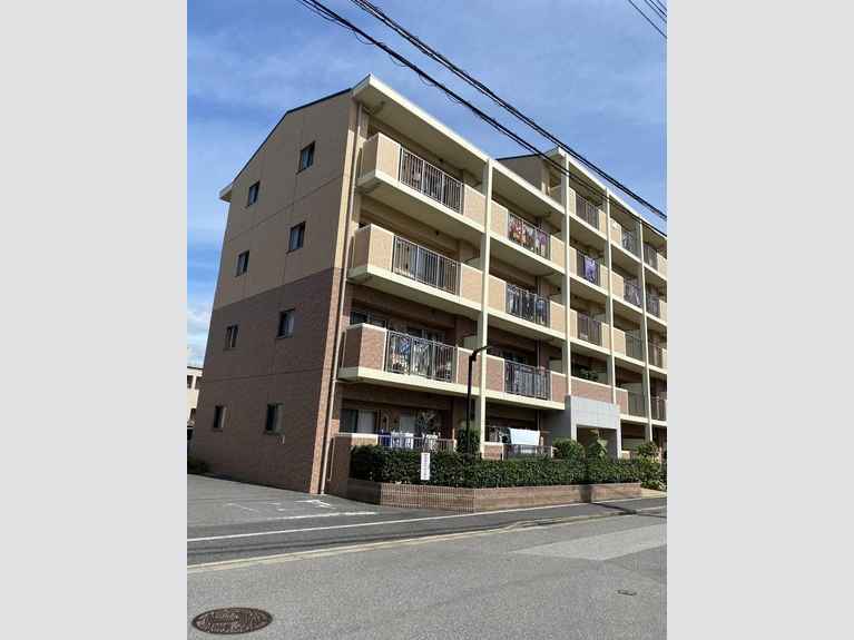 ベルファミーユ高根台 外観