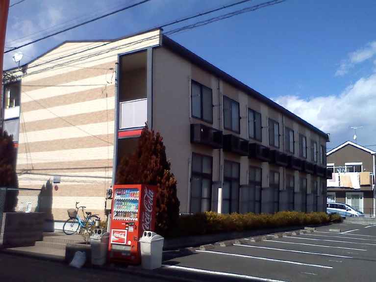 レオパレスパンタレイ 外観