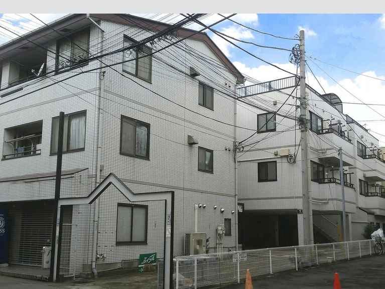 YMフラット 外観