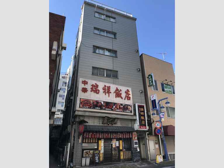 丸今ビル 外観