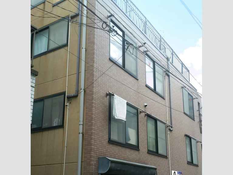オリエンテサクマ 外観