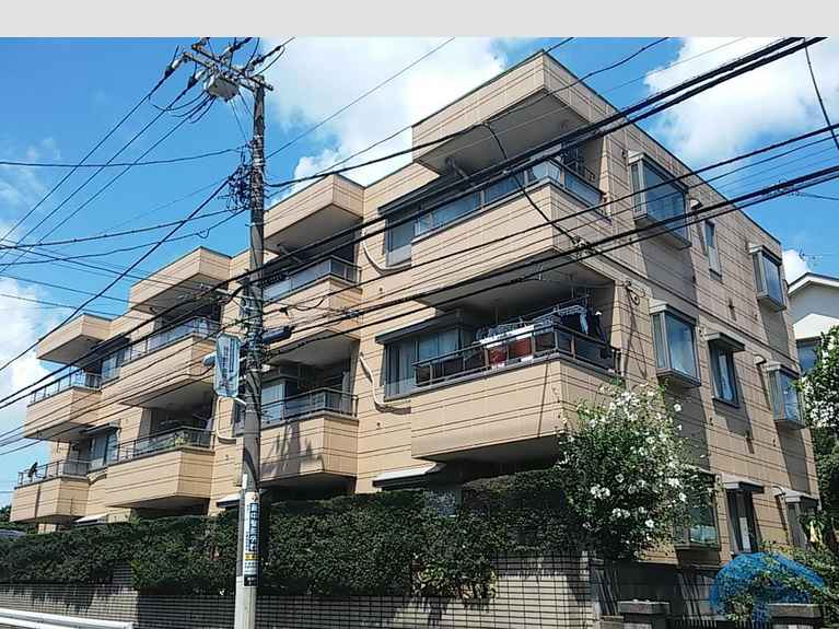 ドミール ヨコハマ 外観