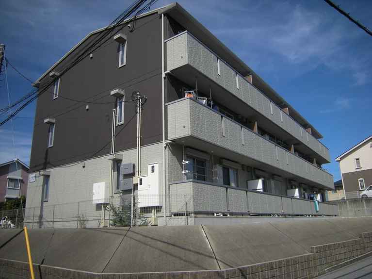 ファミーユ 外観