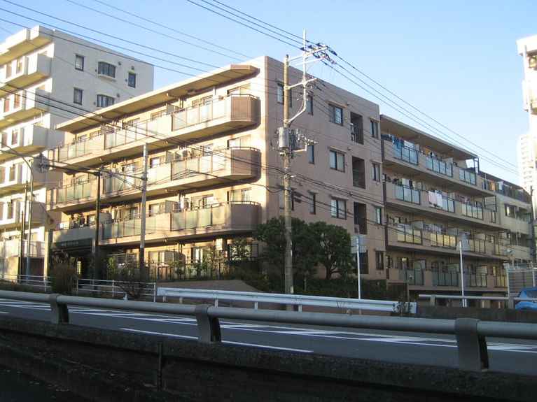 ナイスアーバン東戸塚 外観