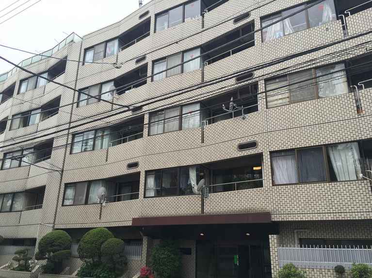 シャレー・コート 外観