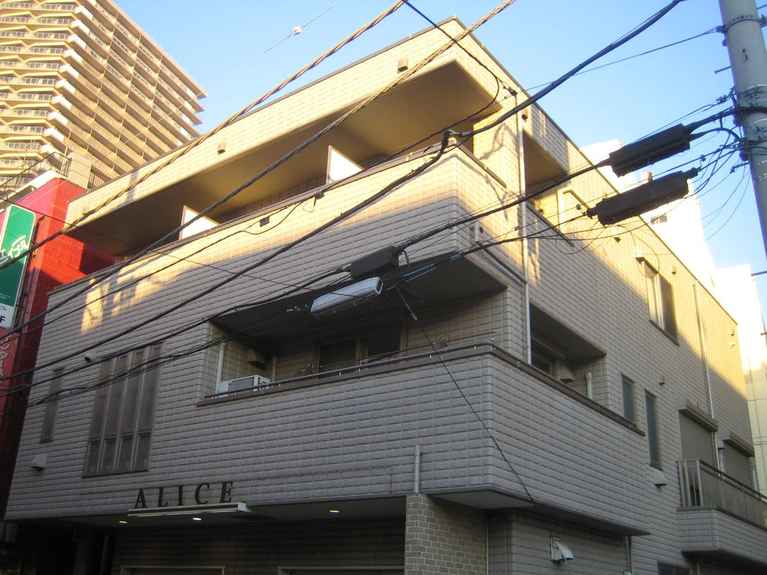 ラウンド・スリー小宮 外観