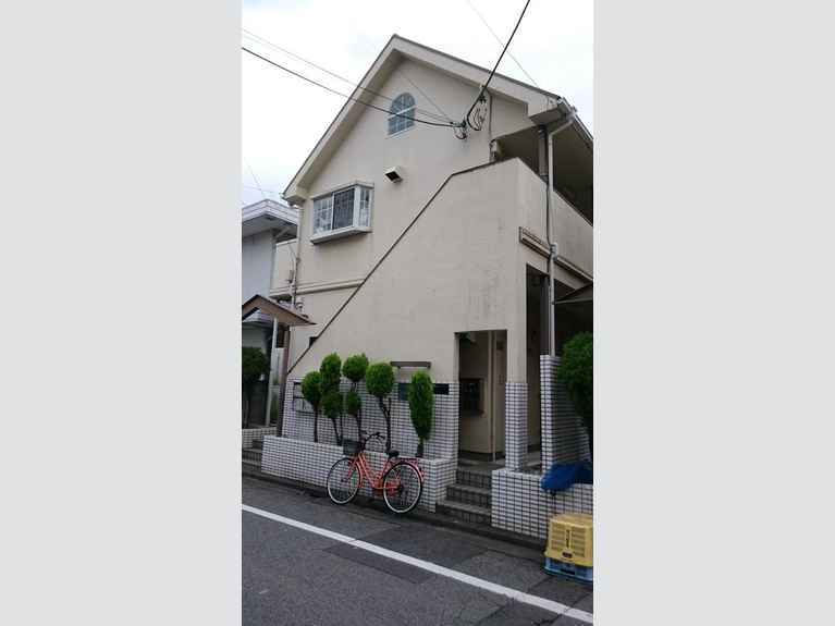ラスール・イナII 外観