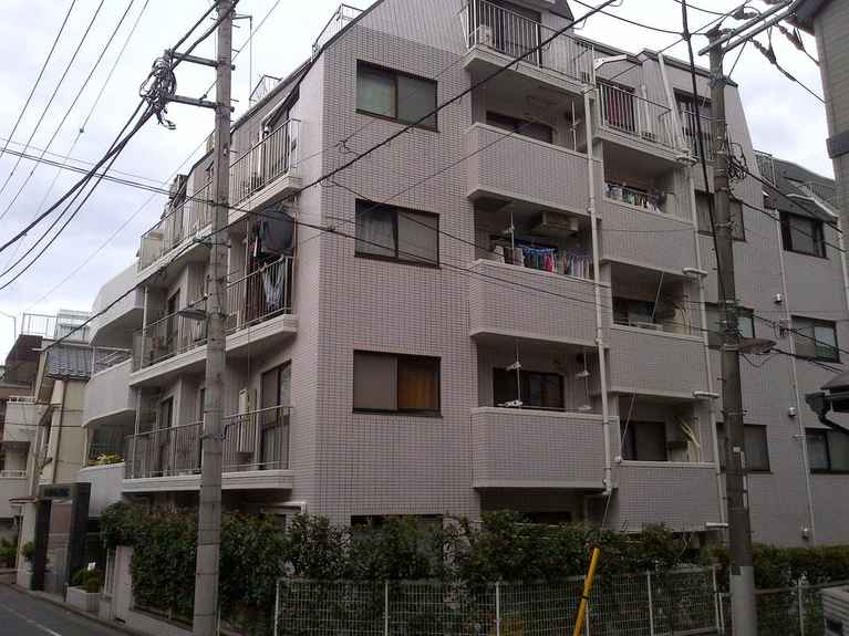 ワールドパレス本駒込 外観