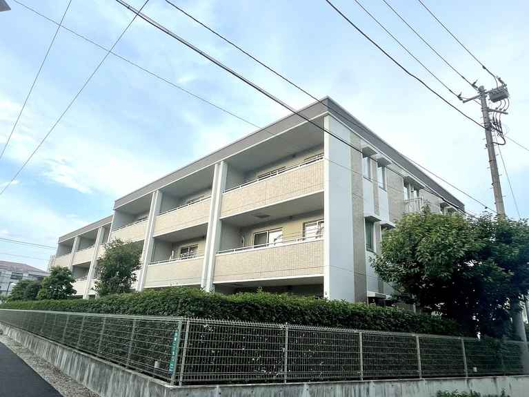 FIROUGE白幡 外観