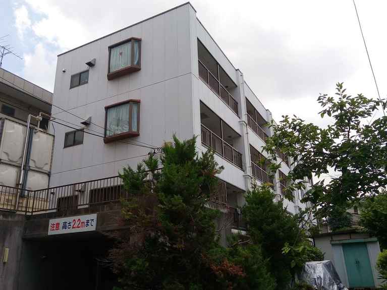 クレセントビル 外観