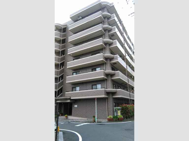 シャンティ・エム 外観