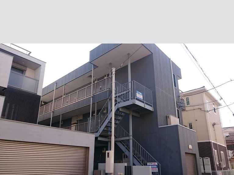 アンプルールフェール川口II 外観