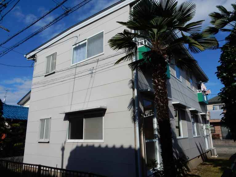 ファミーユ石川 外観