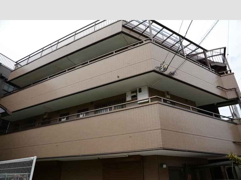 メゾン ブレバリー 外観