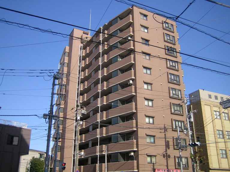 ナイスアーバン西横濱 外観