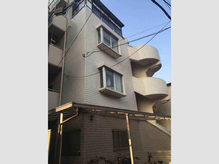 リベール根岸 外観