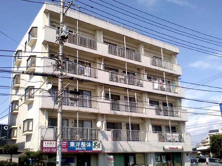 コスモタウン田名 外観
