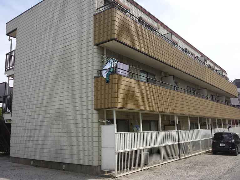 グローリーヒルズ 外観