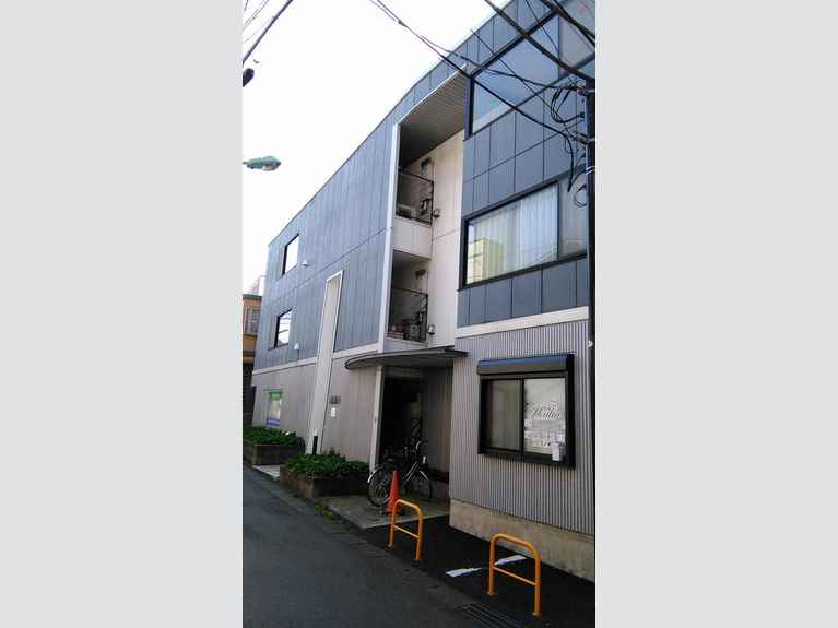 I・S21 外観