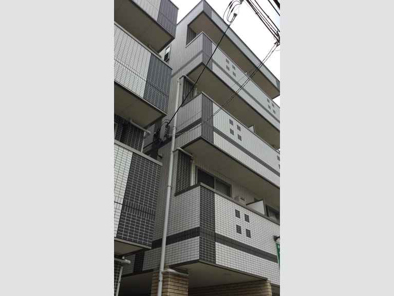 アスティオン 外観