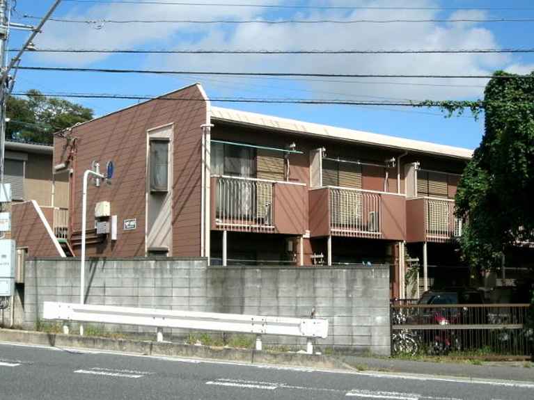 ベルゾーネ新坂 外観