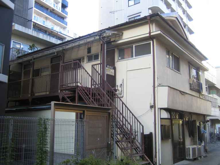 新栄荘 外観