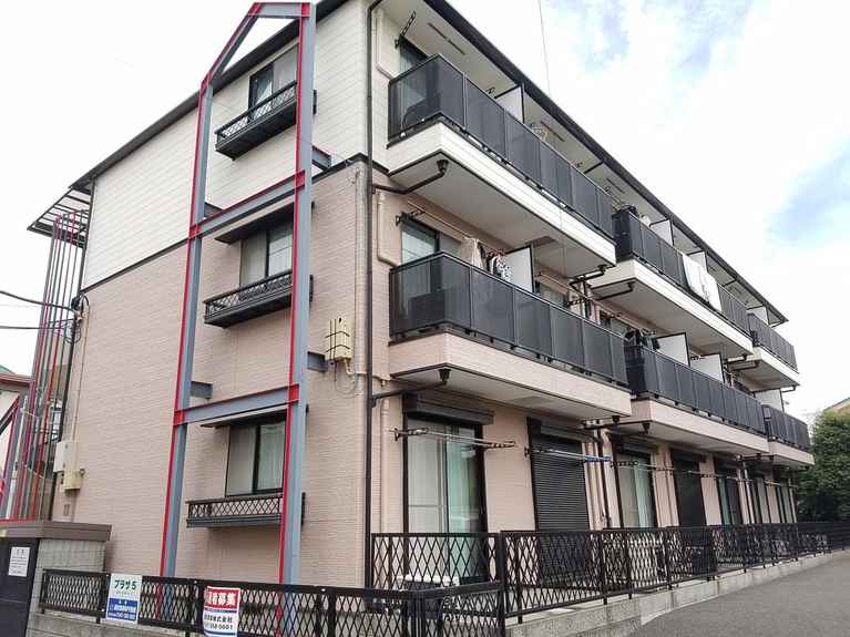 プラザ5 外観