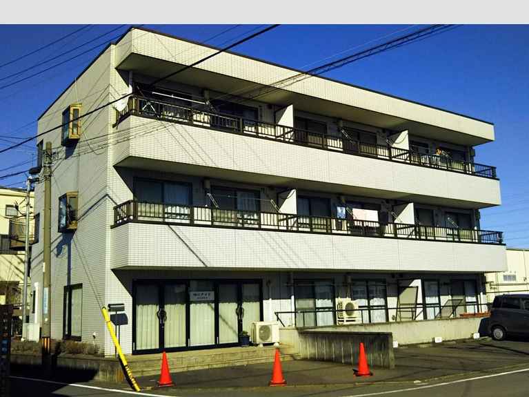 サングレーアリヤマ 外観