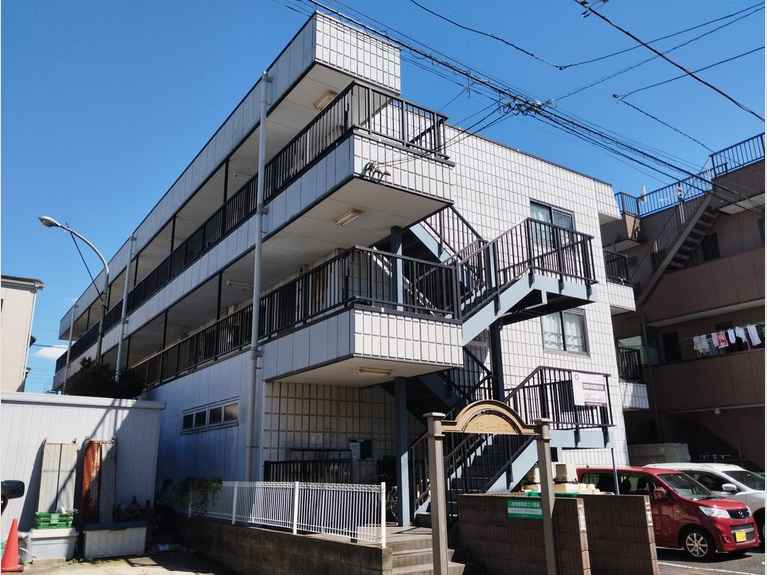 バシャール芝 外観