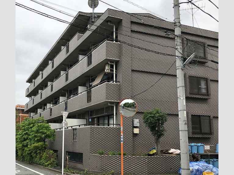 クリスタル23 外観