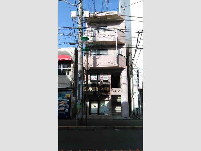 プラージュ 外観