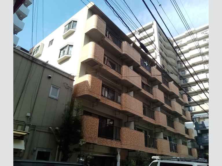 グランドハイム石野 外観