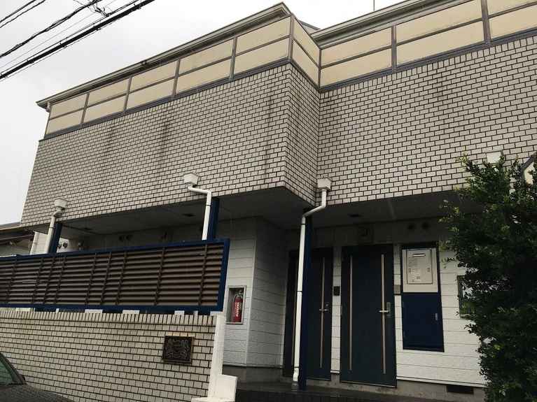 レオパレススエヒロ富岡 外観