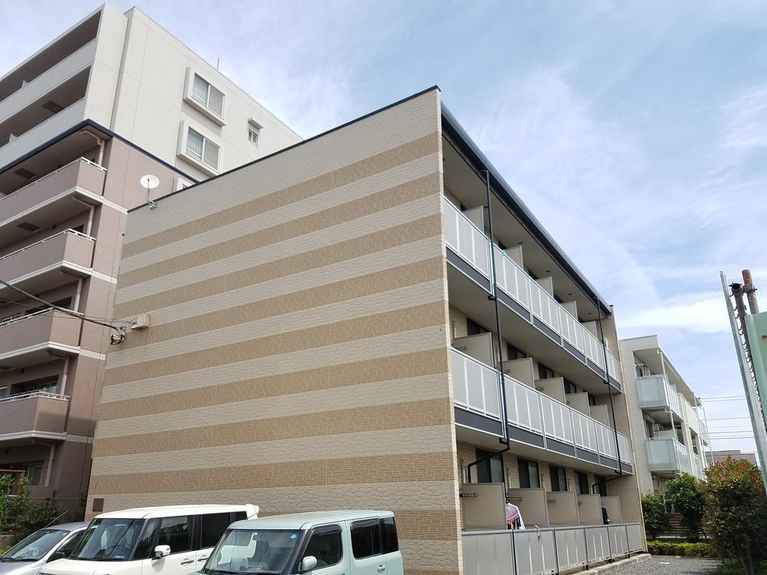 レオパレス舞浜 外観