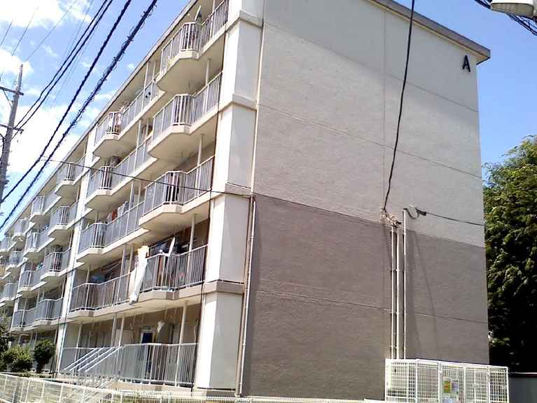 京王清新マンションA棟 外観
