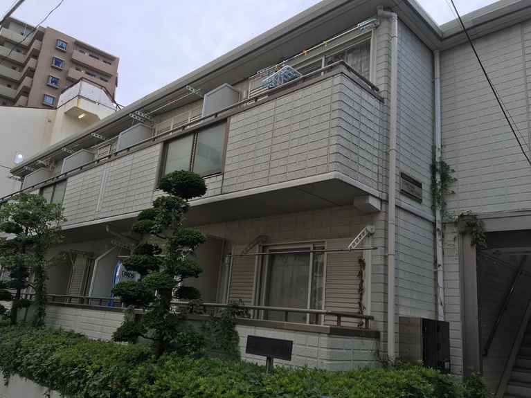 市川コンパウンド 外観
