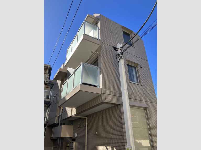 パラドール新宿 外観