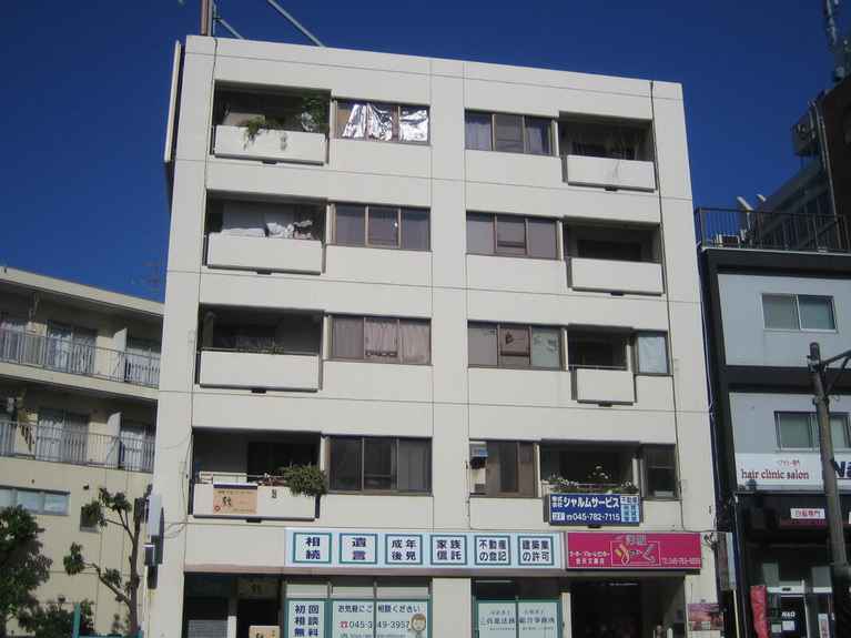 ニューシャルム金沢文庫 外観