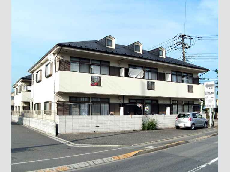 コートサイド西原B 外観