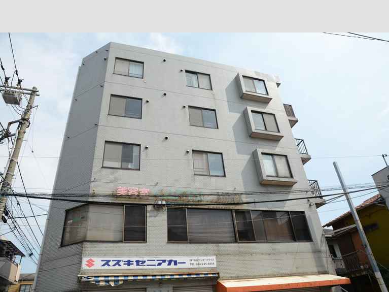 マドローダム 外観