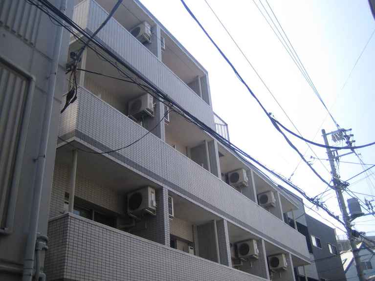 ドルチェ横浜桜木町 B1 外観