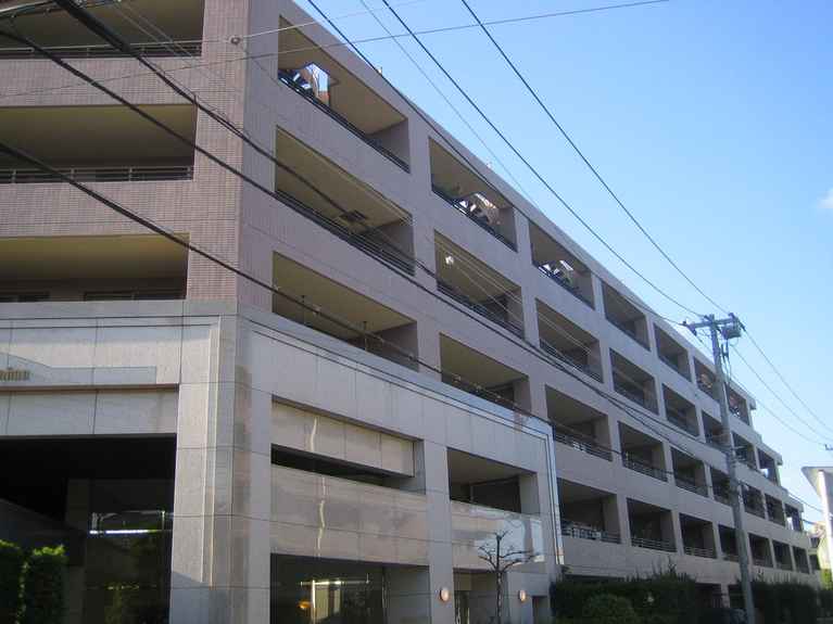 クリオ上大岡西 弐番館 外観