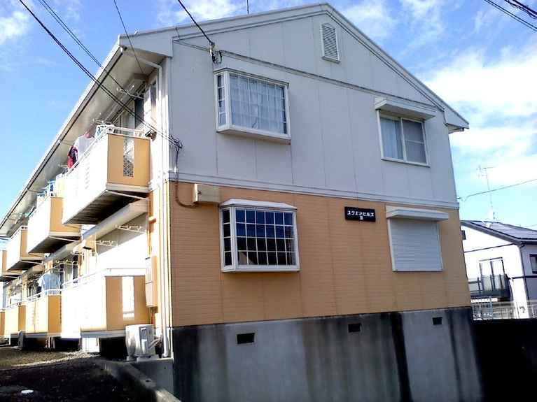 スクエアヒルズB 外観