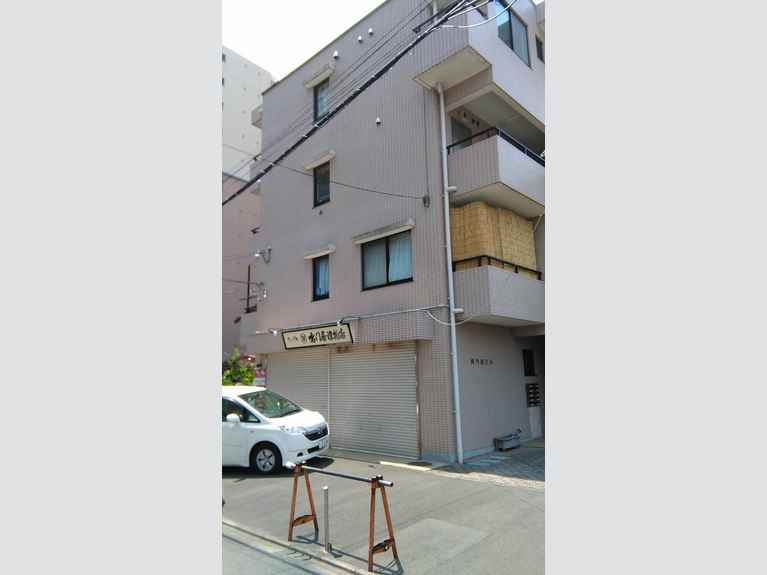 鳴門屋ビル 外観