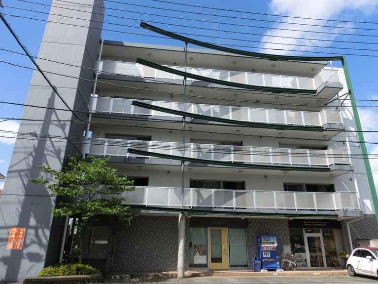 イーストコート1号館 外観