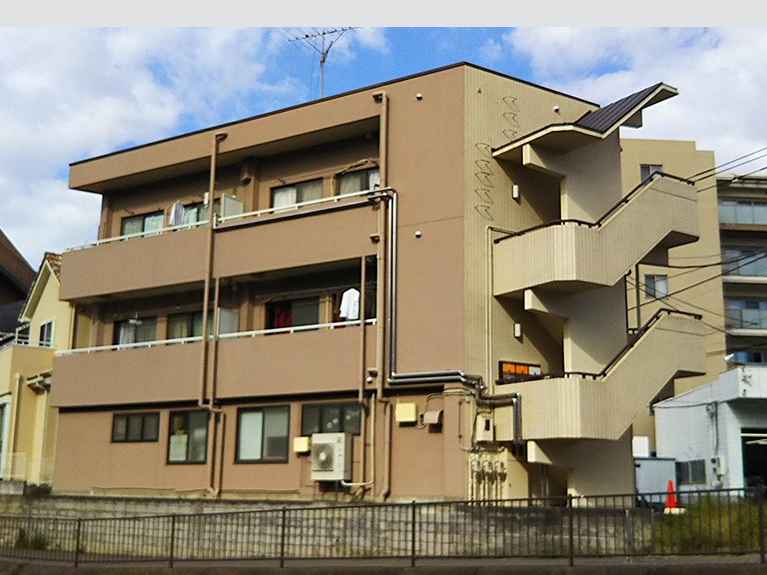 ハイツ・イーグル 外観